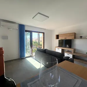  Apartamento Precioso, Luminoso Y Maravilloso Con Piscina Junto Al Mar Y La Playa En España